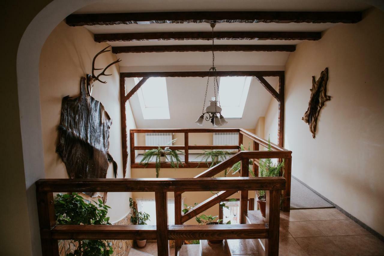Hotel-Restaurant Milenium Salonta المظهر الخارجي الصورة